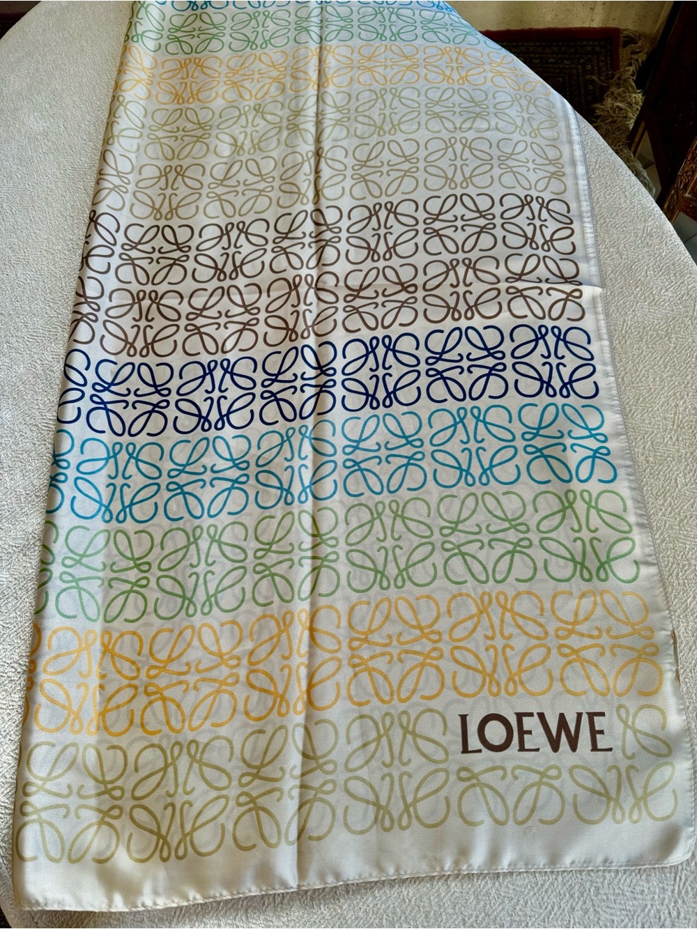⚜️Loewe⚜️ Cream / Off White Scarf with Multicolored Anagram Pattern - Picture 8 of 12